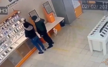 В Оренбурге воры-гастролеры убегали от полиции с 15 этажа по простыням