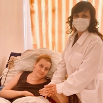 В Оренбурге родившаяся после ДТП раньше срока малышка и ее мама идут на поправку