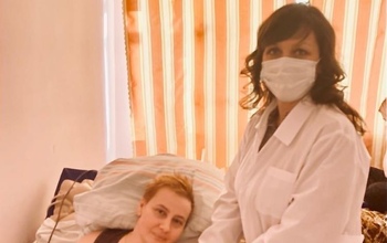 В Оренбурге родившаяся после ДТП раньше срока малышка и ее мама идут на поправку