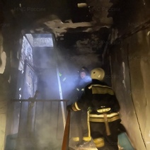 В Орске во время пожара в многоквартирном доме пострадал местный житель