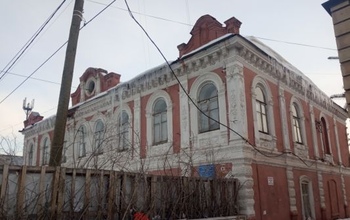 Реставраторшу Тэффи Ротшильд суд выгнал из усадьбы Оглодкова