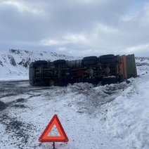 В Новотроицке на карьере завалился большегруз, пострадал водитель