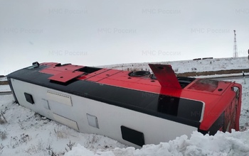 На трассе «Оренбург - Казань» в кювет опрокинулся автобус с 29 пассажирами
