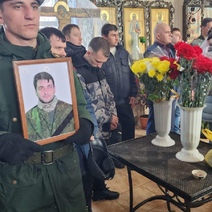 Отправился в ДНР в 17 лет: в Медногорске похоронили погибшего на Украине бойца