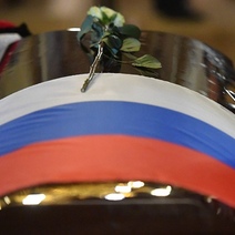 В Орске простились с тремя погибшими в зоне СВО бойцами