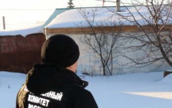 Скончалась на улице: в Абдулино мужчина избил женщину и бросил во дворе (18+)
