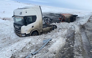 В Оренбуржье водитель фуры получил в ДТП перелом позвоночника