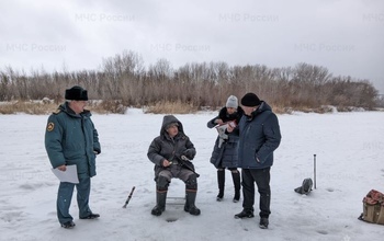 Оренбуржцам следует завершить сезон зимней рыбалки и покатушек на водоемах