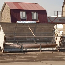 В Оренбурге вчера летали мусорные баки, сегодня - остановки