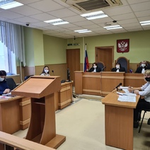 Осужденный налоговый инспектор из Оренбурга вернет 391 000 рублей