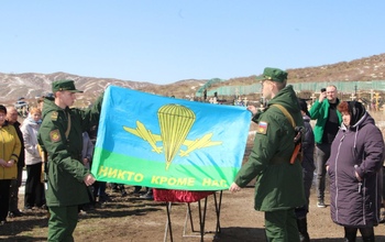 В Медногорске проводили в последний путь погибшего на Украине десантника