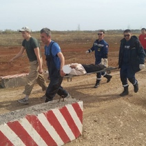 В Оренбурге пожилую женщину, упавшую в овраг, искали несколько часов