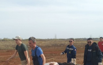 В Оренбурге пожилую женщину, упавшую в овраг, искали несколько часов