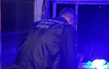 В Илеке мужчина убил знакомого, потому что тот лёг в грязной одежде на его кровать (18+)