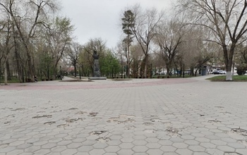 Первомай Оренбург встречает каким-то неухоженным