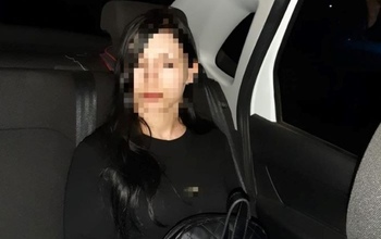Адвокат женщины, выбросившей тело младенца в мусорный контейнер, оспаривает заключение под стражу (18+)