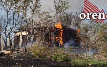 В Шарлыкском районе идёт борьба с ландшафтным пожаром