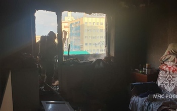 В Оренбурге полыхала квартира в многоэтажке