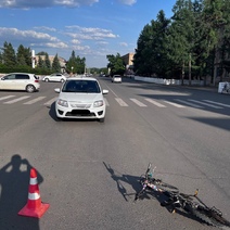 В Сакмаре на «зебре» Lada Granta сбила восьмилетнего ребенка на велосипеде