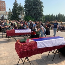 В Оренбургской области простились с погибшими на Украине бойцами