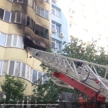 В Оренбурге загорелась квартира в многоэтажке на Транспортной