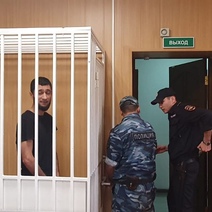 В Оренбурге экс-военного, надругавшегося над 11-летней девочкой, приговорили к 14 годам колонии (18+)