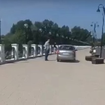 Автохамом, рассекавшим на 