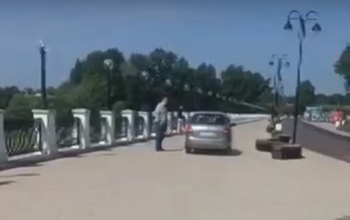 Автохамом, рассекавшим на 