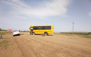 В Сакмарском районе школьный автобус попал в смертельное ДТП (18+)
