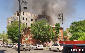 В центре Оренбурга горел недострой, дольщики которого так и не дождались офисов