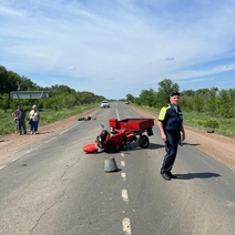 В Оренбургской области в ДТП погиб 70-летний водитель мотороллера (18+)