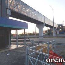 В Оренбургском районе приступили к ремонту первого надземного перехода