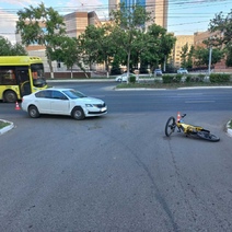 В Оренбурге Škoda сбила подростка на электровелосипеде