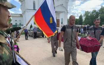 В Оренбургской области простились с погибшими на Украине бойцами
