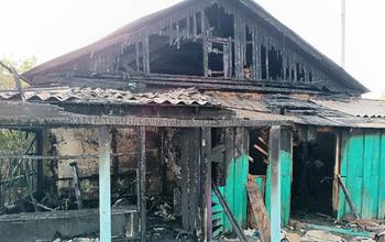 В Переволоцком районе огонь уничтожил жилой дом