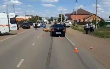 В Сорочинске 8-летняя девочка не дошла до пешеходного перехода и оказалась под колесами авто