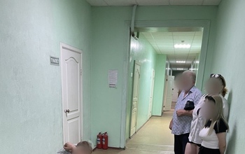 Невинный поцелуй оренбуржца довел его до больничной койки