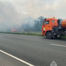 В районе сел Городище и Никольское бушует сильный пожар