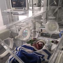 В Оренбурге из перинатального центра выписали родившегося на 27 неделе ребенка