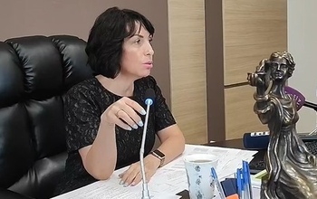 Татьяна Савинова снова накормила оренбуржцев завтраками