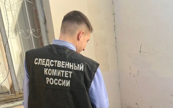 В Оренбурге женщина зарезала знакомого (18+)