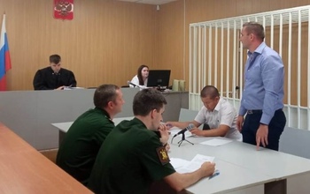 В Оренбуржье судят экс-командира воинской части, который продавал звания