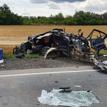 Под Бузулуком при столкновении Lifan и КамАЗа погибли отец с дочерью (18+)