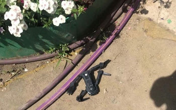 В Орске во двор частного дома приземлился дрон