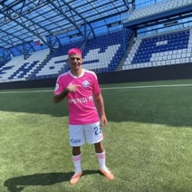 Болельщики раскритиковали цвет новой формы оренбургских футболистов