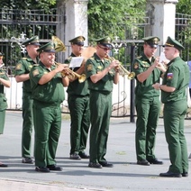 В Оренбуржье с почестями проводили в последний путь бойцов СВО