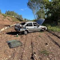 В Северном районе автомобиль при обгоне слетел в кювет, пострадали два пенсионера