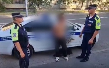 Снимала на телефон: в Оренбурге пьяный грабитель отобрал гаджет у женщины
