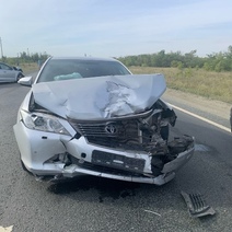 Под Соль-Илецком в ДТП с тремя иномарками погибла 68-летняя женщина и четверо пострадали (18+)