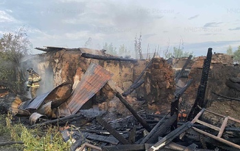 В Оренбурге на страшном пожаре на ул. Гвардейской погибли два человека (18+)